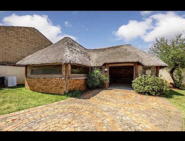 4 BEDROOM HOUSE FOR SALE IN DAWN PARK